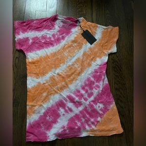 KatieJNYC junior Penny tee in hot pink/orange slant